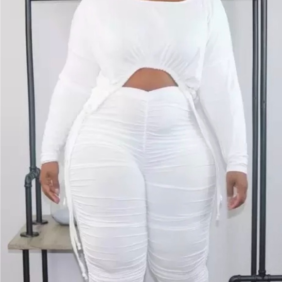 Life is Bliss 2 piece set - Picture 5 of 6